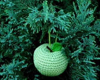 Green apple ornament